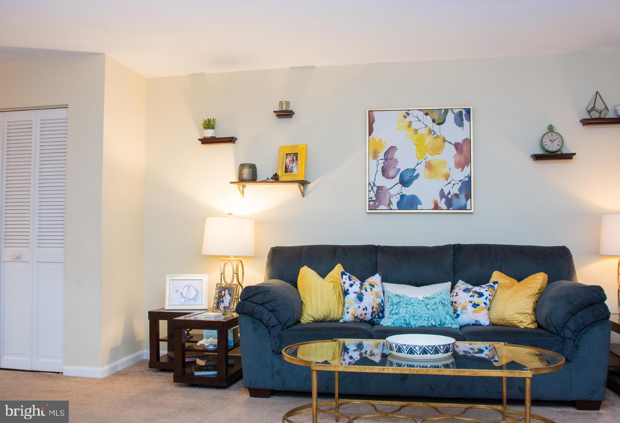 10835 Rayland Road Philadelphia, PA 19154 - Photo 3 of 22 Plenty of Room for All of your Furniture!