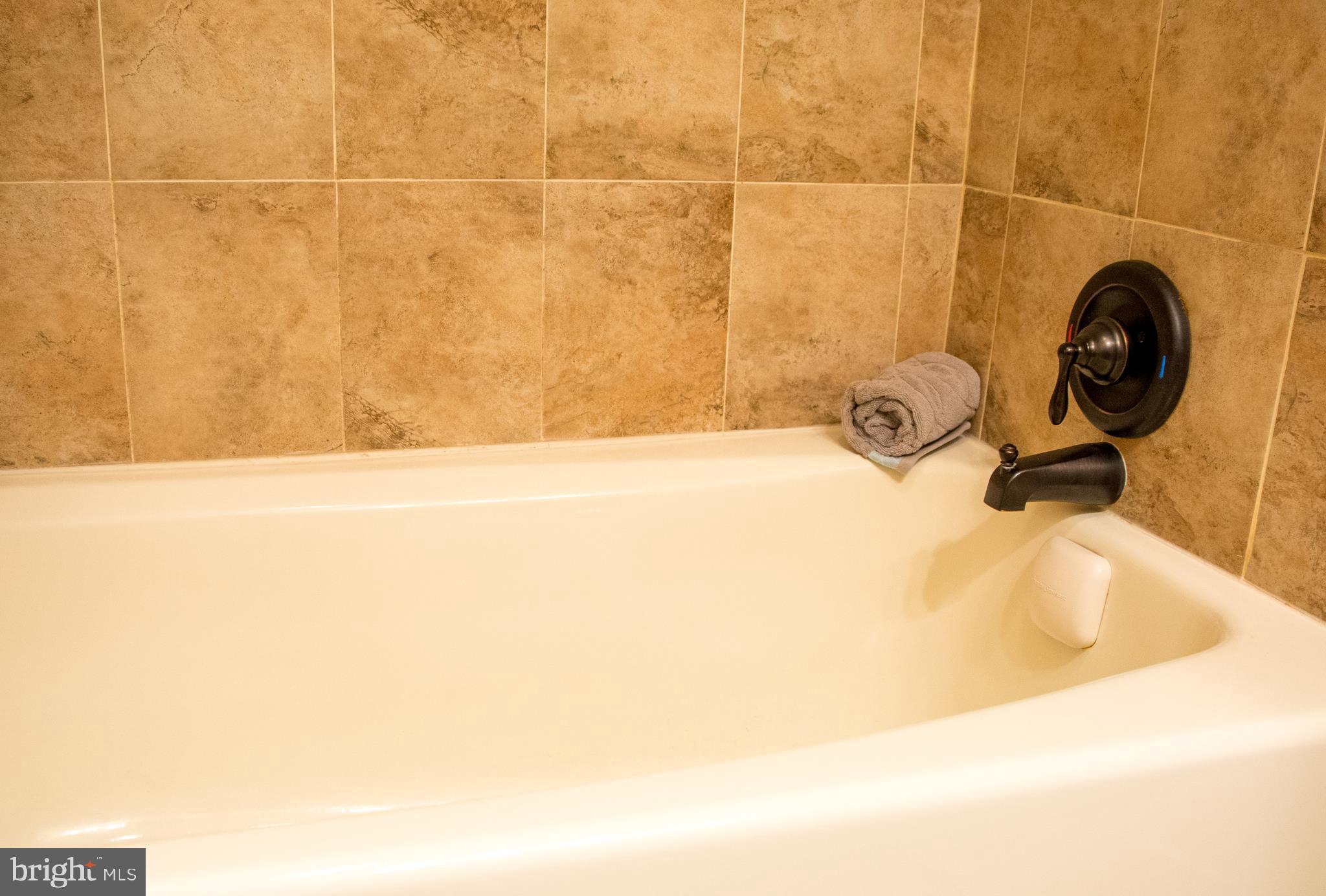 10835 Rayland Road Philadelphia, PA 19154 - Photo 10 of 22 Relaxing Bath Time!