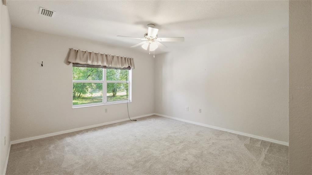 19015 Southwest 101st Place Dunnellon, FL 34432 - Photo 12 of 66
