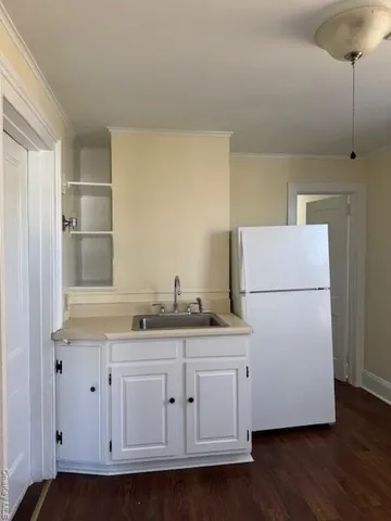 $1,800 | 26 Oakland Avenue, Unit 2R, Warwick, NY 10990