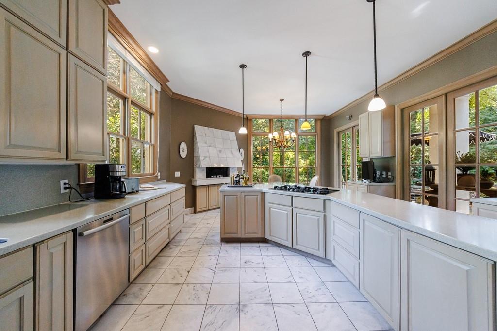 3281 Habersham Road Northwest Atlanta, GA 30305 - Photo 17 of 59