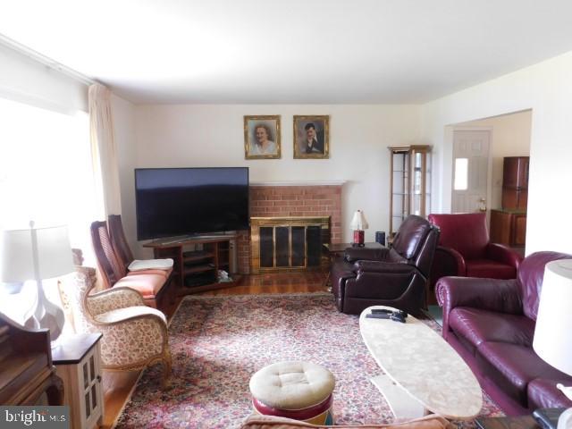 6404 Riggs Road Hyattsville, MD 20783 - Photo 2 of 16