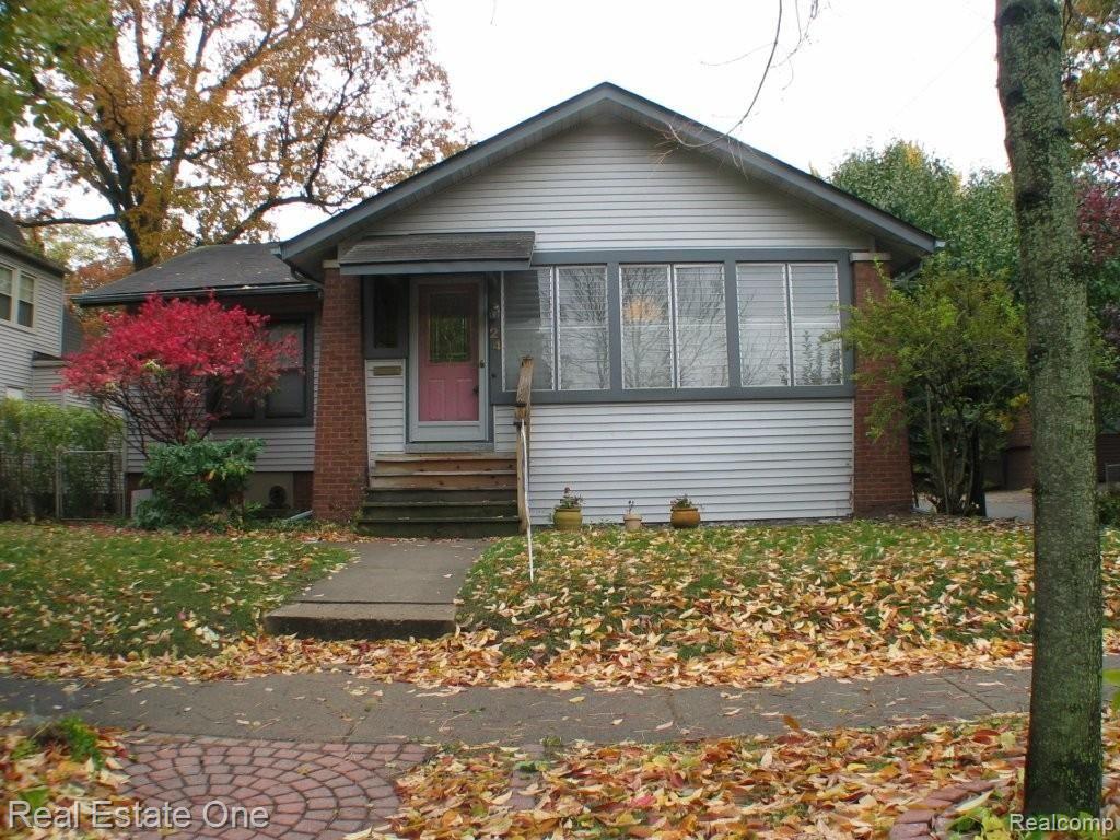 24 Maywood Avenue Pleasant Ridge, MI 48069 - Photo 3 of 18 Front of Home