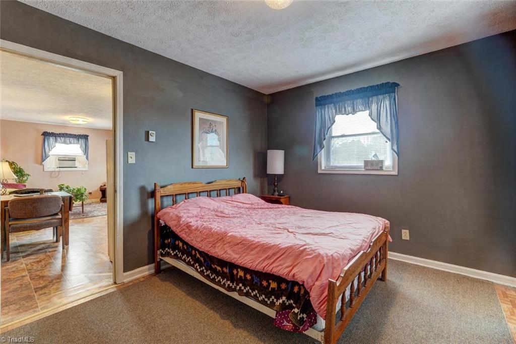 5221 Highway 700 Eden, NC 27288 - Photo 15 of 38 Downstairs Unit