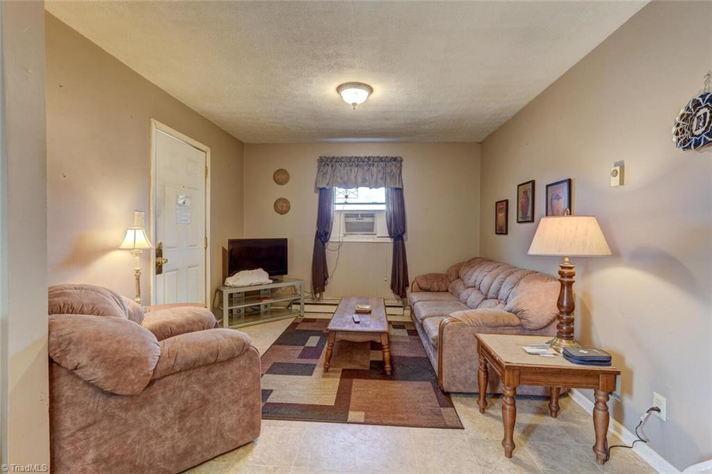 5221 Highway 700 Eden, NC 27288 - Photo 18 of 38 downstairs unit