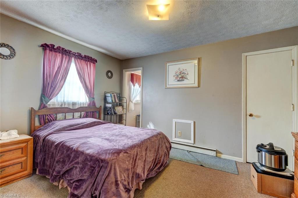 5221 Highway 700 Eden, NC 27288 - Photo 8 of 38 Upstairs Unit