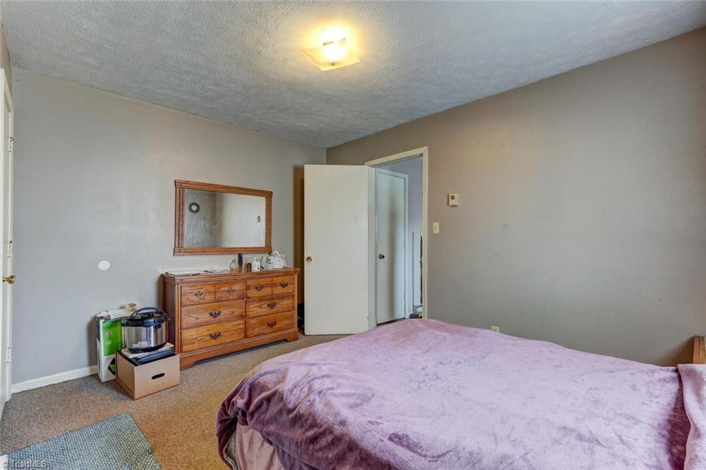 5221 Highway 700 Eden, NC 27288 - Photo 9 of 38 Upstairs Unit