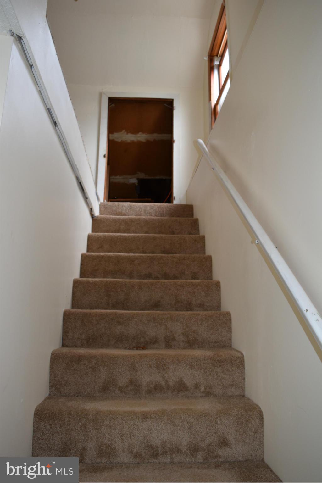7737 Fairgreen Road Baltimore, MD 21222 - Photo 14 of 28 a view of entryway