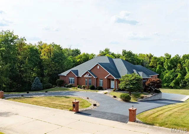 $1,100,000 | 171 Rolling Meadows, Hannibal, MO 63401