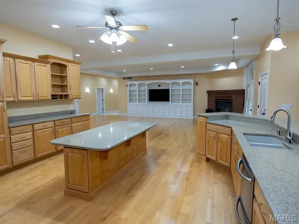 $1,100,000 | 171 Rolling Meadows, Hannibal, MO 63401