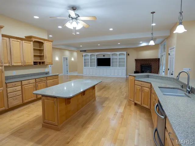 $1,100,000 | 171 Rolling Meadows, Hannibal, MO 63401