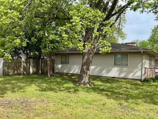 $118,000 | 2302 Crawford Avenue, Parsons, KS 67357