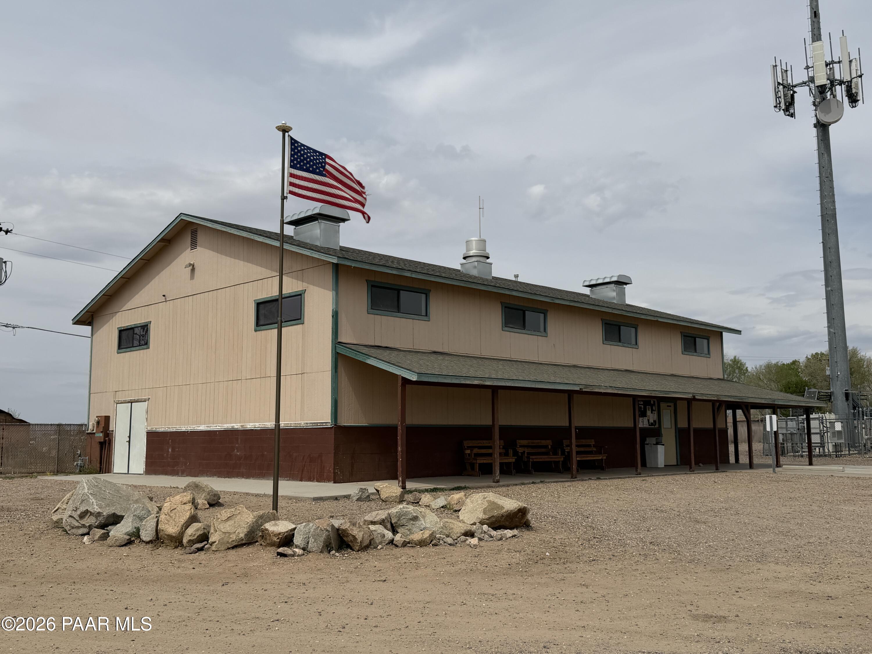 3889 West Onyx Road Paulden, AZ 86334 - Photo 106 of 113 a front view of a house with a yard