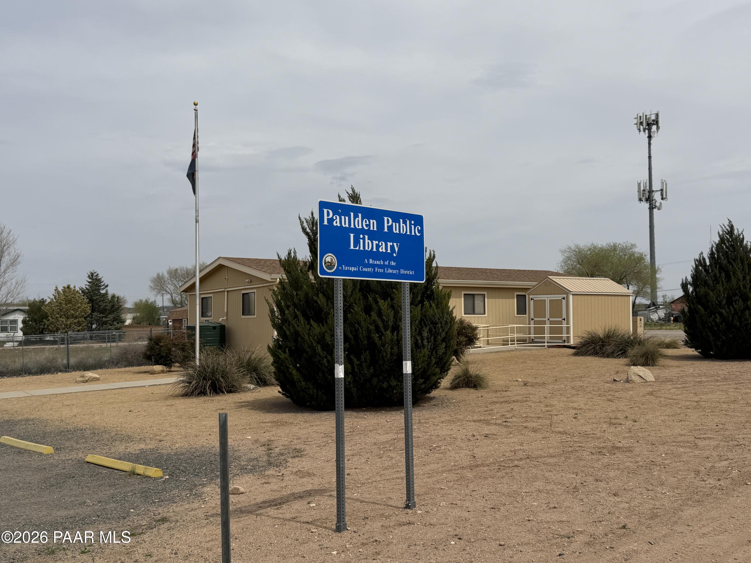 3889 West Onyx Road Paulden, AZ 86334 - Photo 80 of 113 a view of a house with a snow on the road