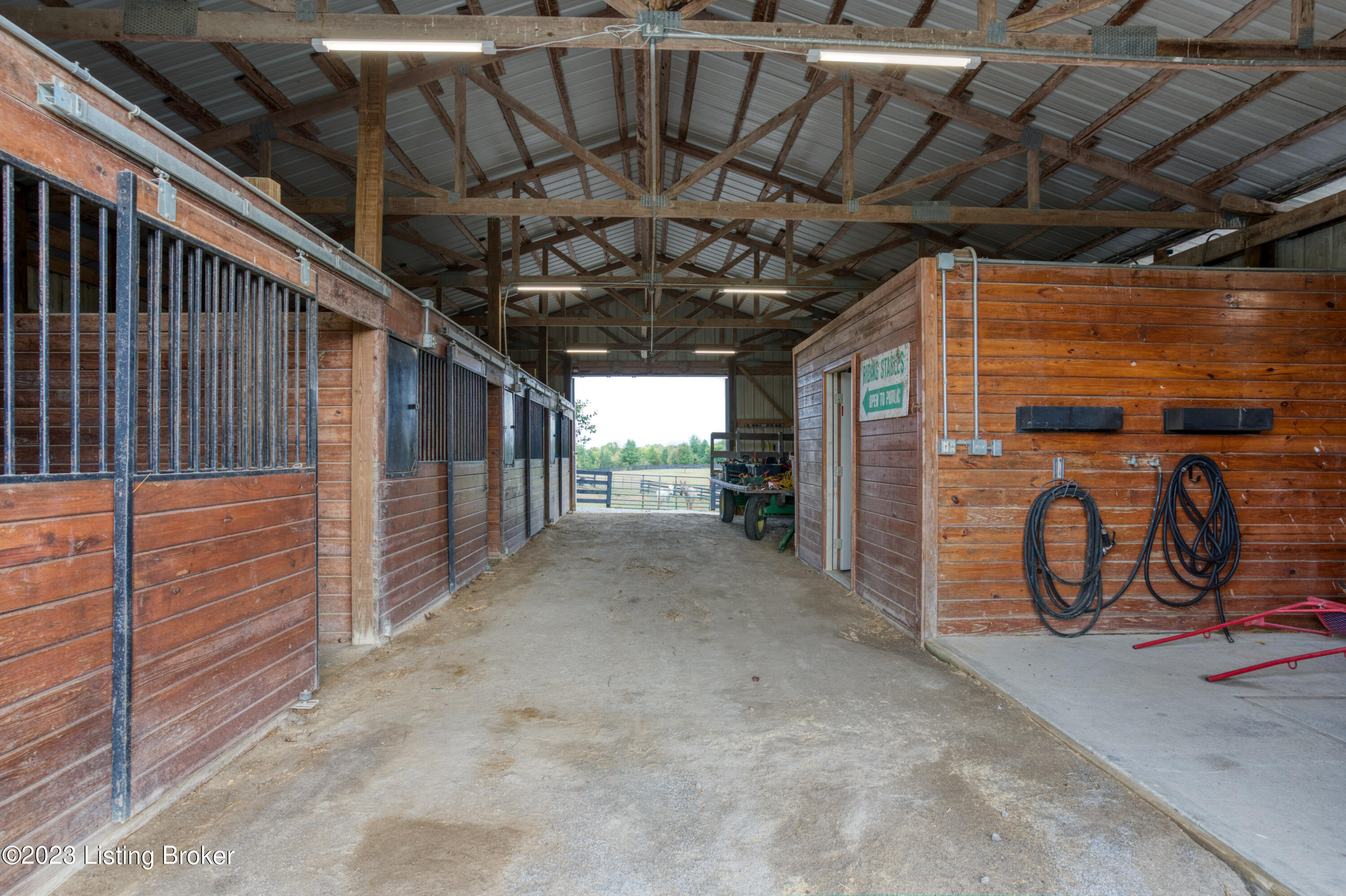 1349 Conner Station Road Simpsonville, KY 40067 - Photo 37 of 50 071 - 20230928 00262
