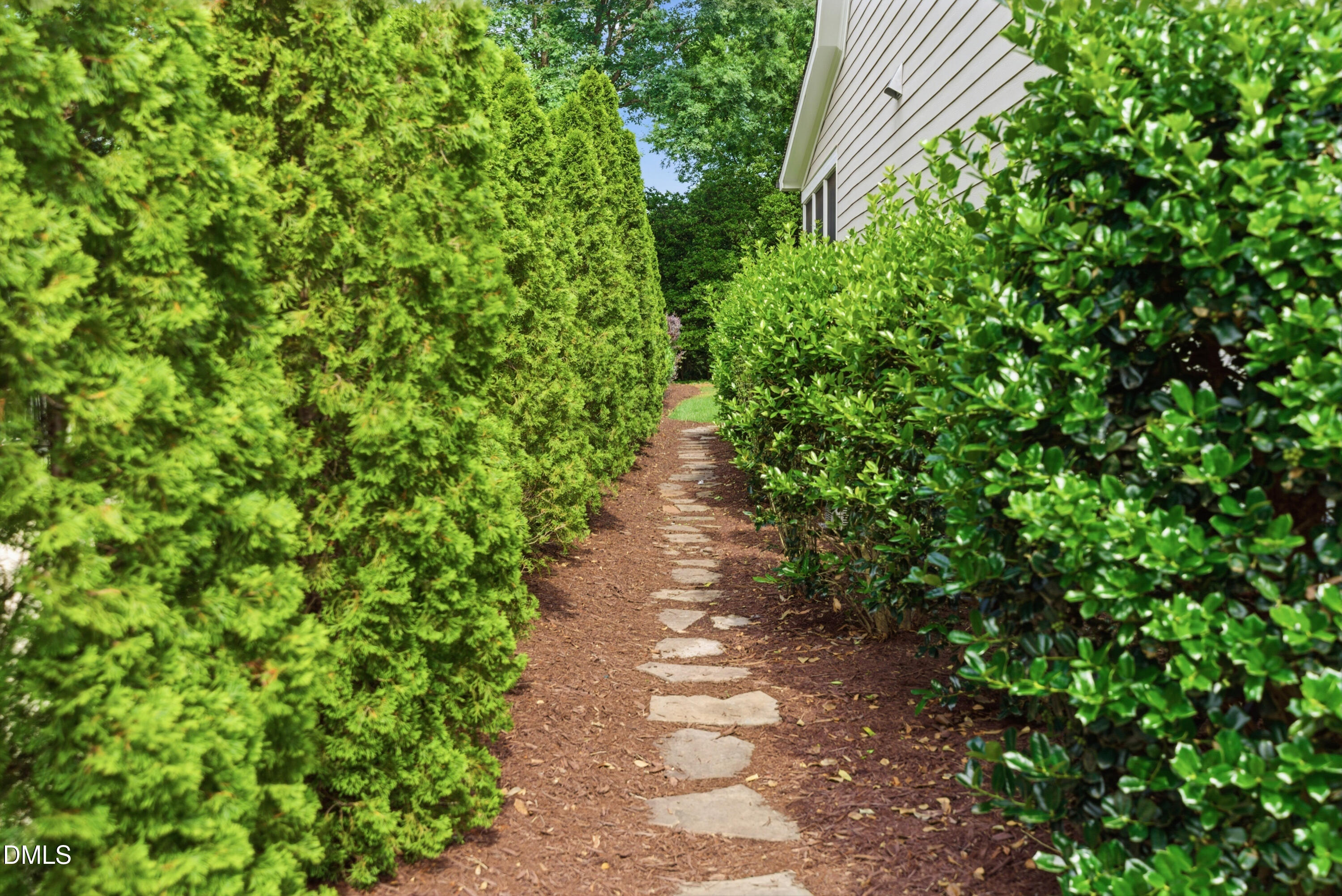 2112 Kipawa Street Raleigh, NC 27607 - Photo 52 of 61 DSC09473