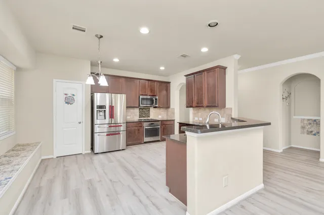 $2,900 | 3018 Shadowbrook Chase Lane, Katy, TX 77494