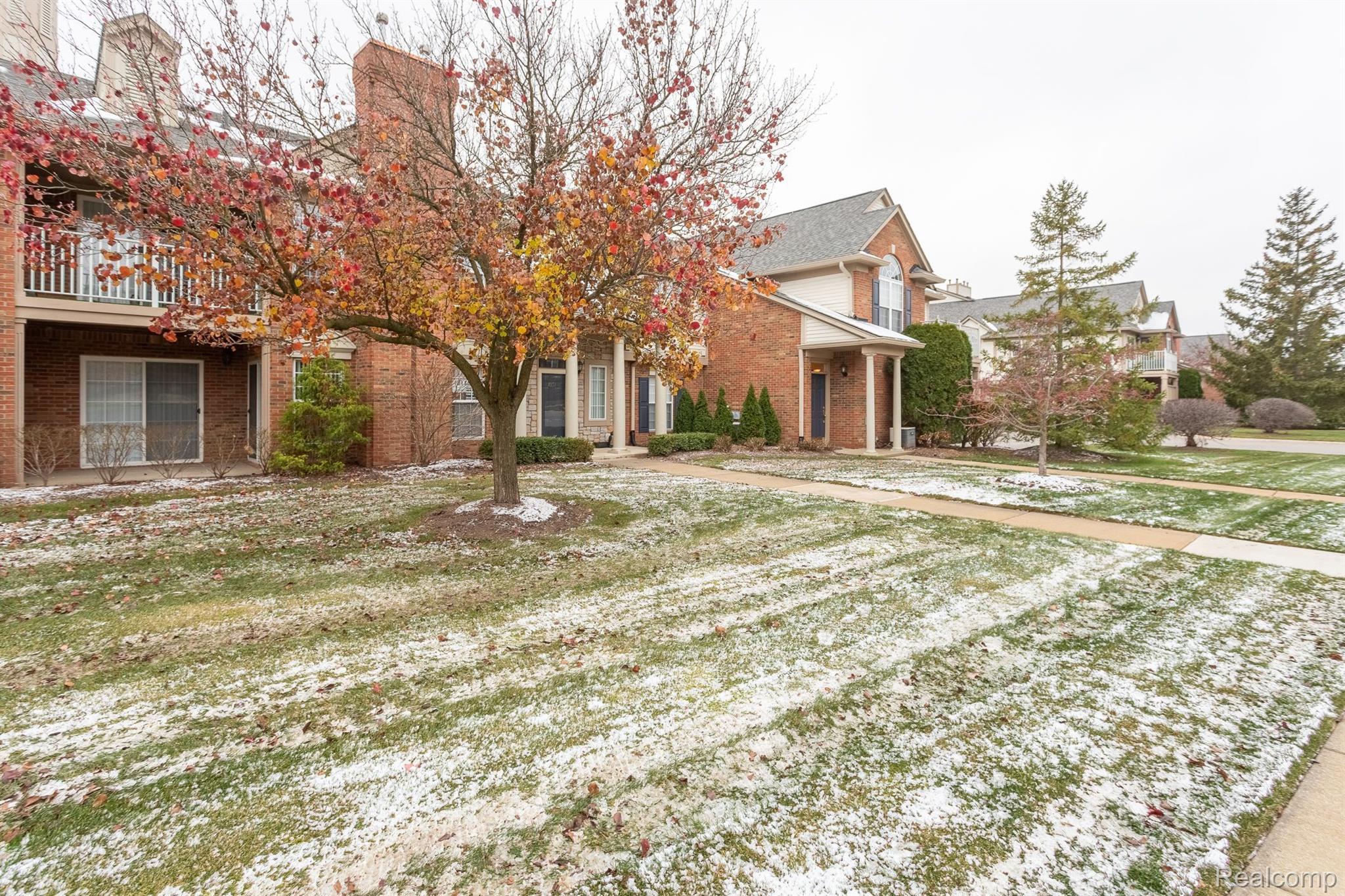 3563 Oakmonte Boulevard Rochester, MI 48306 - Photo 31 of 41 Gallery Image 31