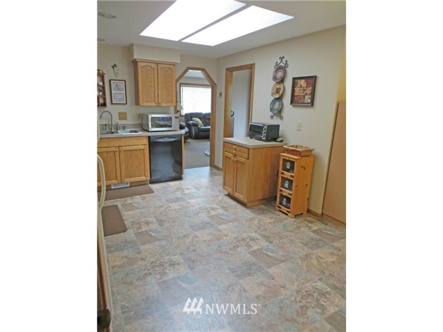 9246 Gastaeson Lane Southwest Rochester, WA 98579 - Photo 12 of 25