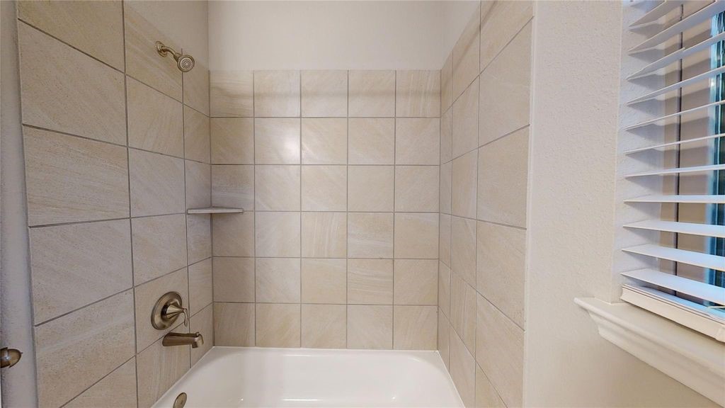 1031 Comal Trail Dayton, TX 77535 - Photo 28 of 36