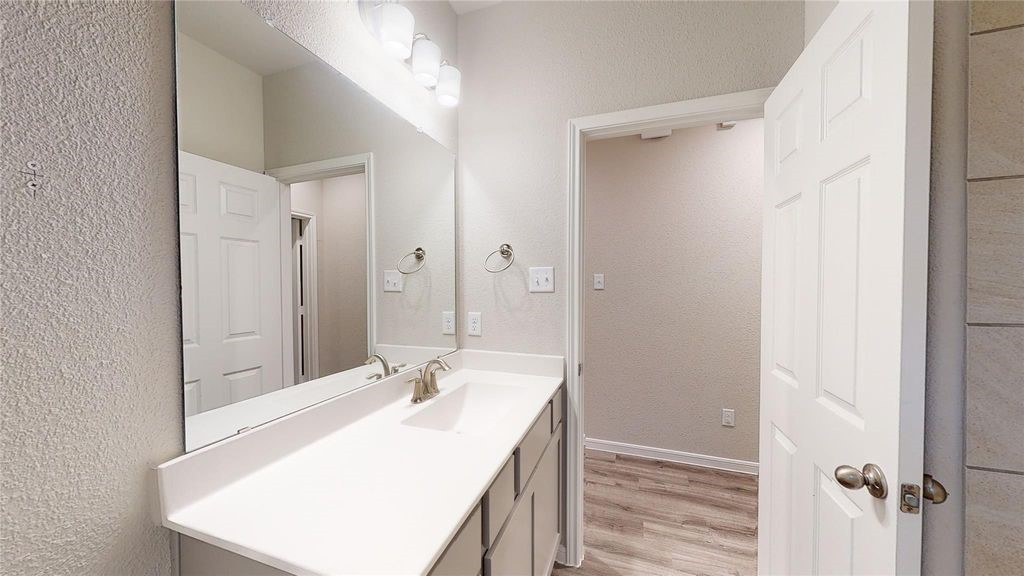 1031 Comal Trail Dayton, TX 77535 - Photo 29 of 36