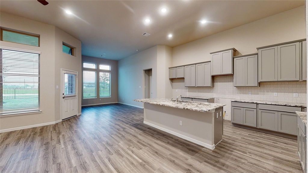 1031 Comal Trail Dayton, TX 77535 - Photo 10 of 36