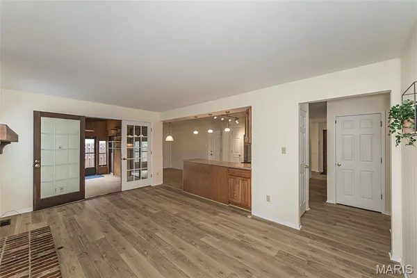 $465,000 | 716 Reinke Road, Ballwin, MO 63021
