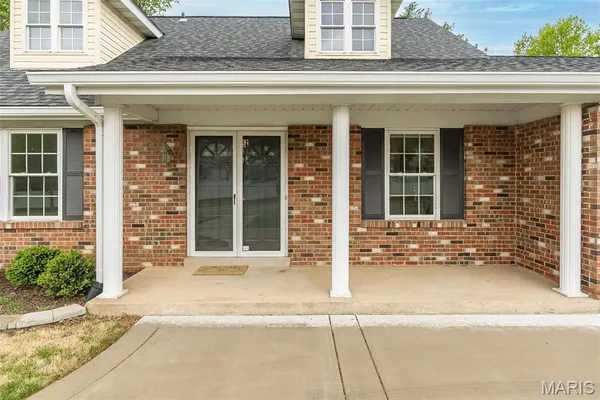 $465,000 | 716 Reinke Road, Ballwin, MO 63021