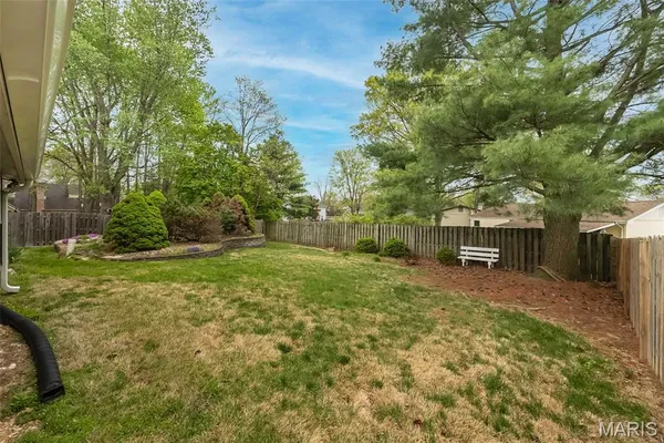 $465,000 | 716 Reinke Road, Ballwin, MO 63021