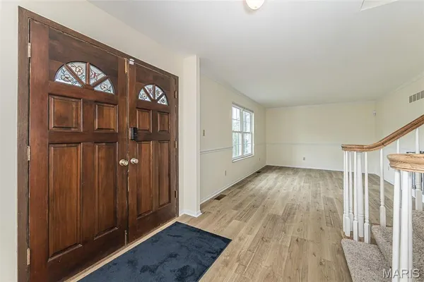 $465,000 | 716 Reinke Road, Ballwin, MO 63021