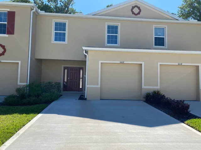 $1,950 | 1602 Primo Court, Holly Hill, FL 32117