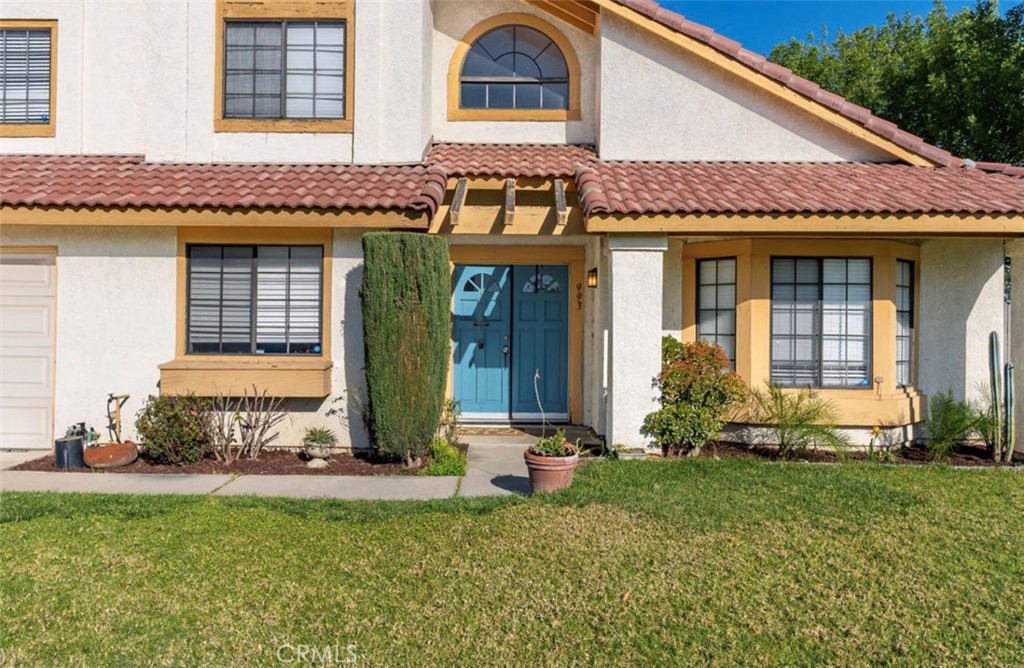 993 South Date Avenue Rialto, CA 92376 - Photo 4 of 27 a front view of a house