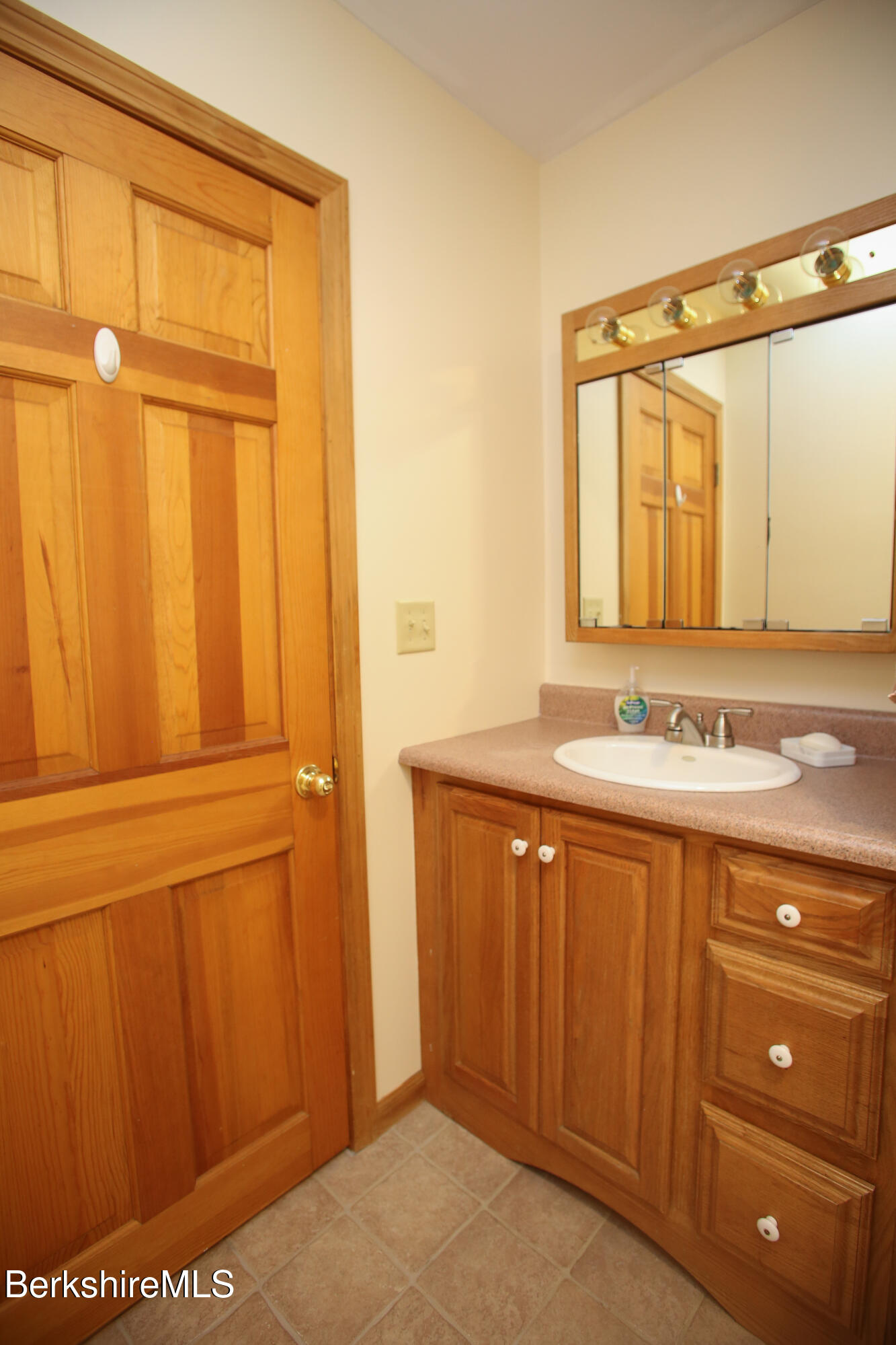 18 East Road Adams, MA 01220 - Photo 35 of 53 1-580A0520