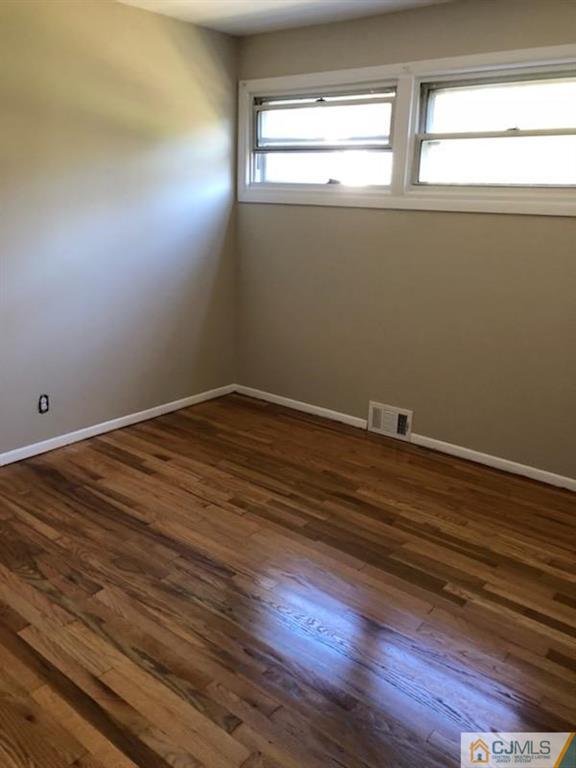 124 Tunison Road New Brunswick, NJ 08901 - Photo 3 of 8 Gallery Image 3