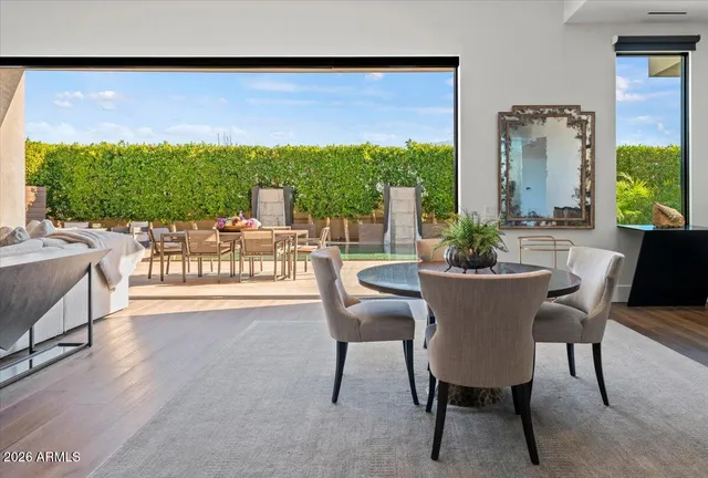 $5,890,000 | 6982 East Joshua Tree Lane, Paradise Valley, AZ 85253