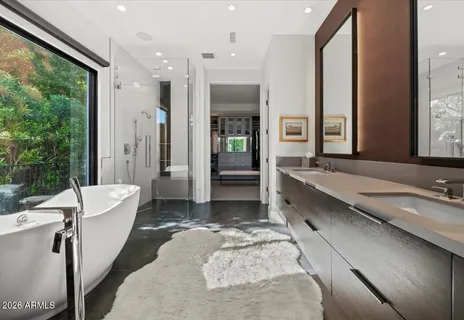 $5,450,000 | 6982 East Joshua Tree Lane, Paradise Valley, AZ 85253