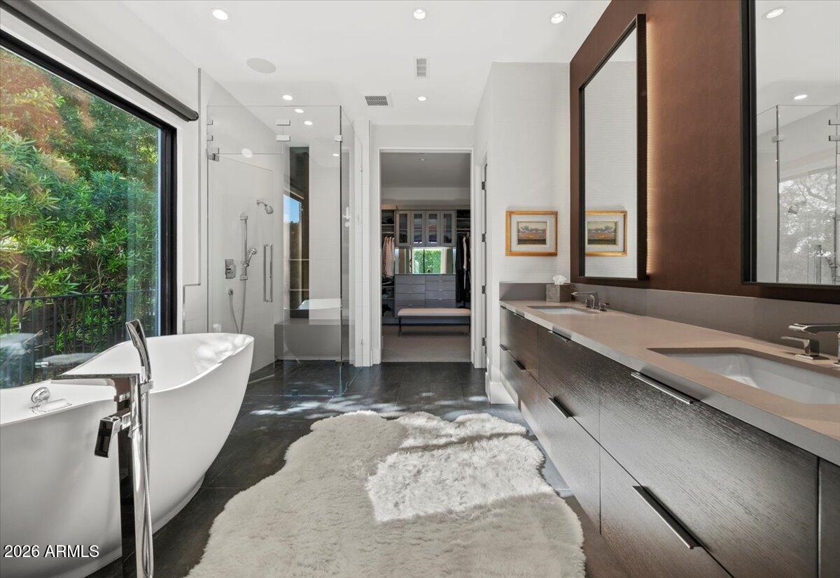 6982 East Joshua Tree Lane Paradise Valley, AZ 85253 - Photo 16 of 34 27-6982 E Joshua Tree Ln 23