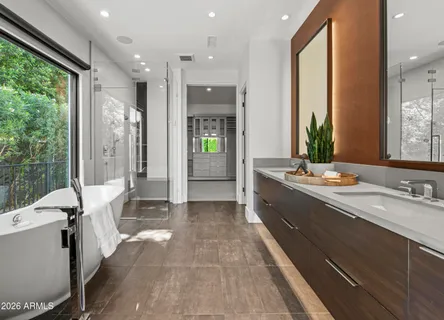 $5,000,000 | 6982 East Joshua Tree Lane, Paradise Valley, AZ 85253