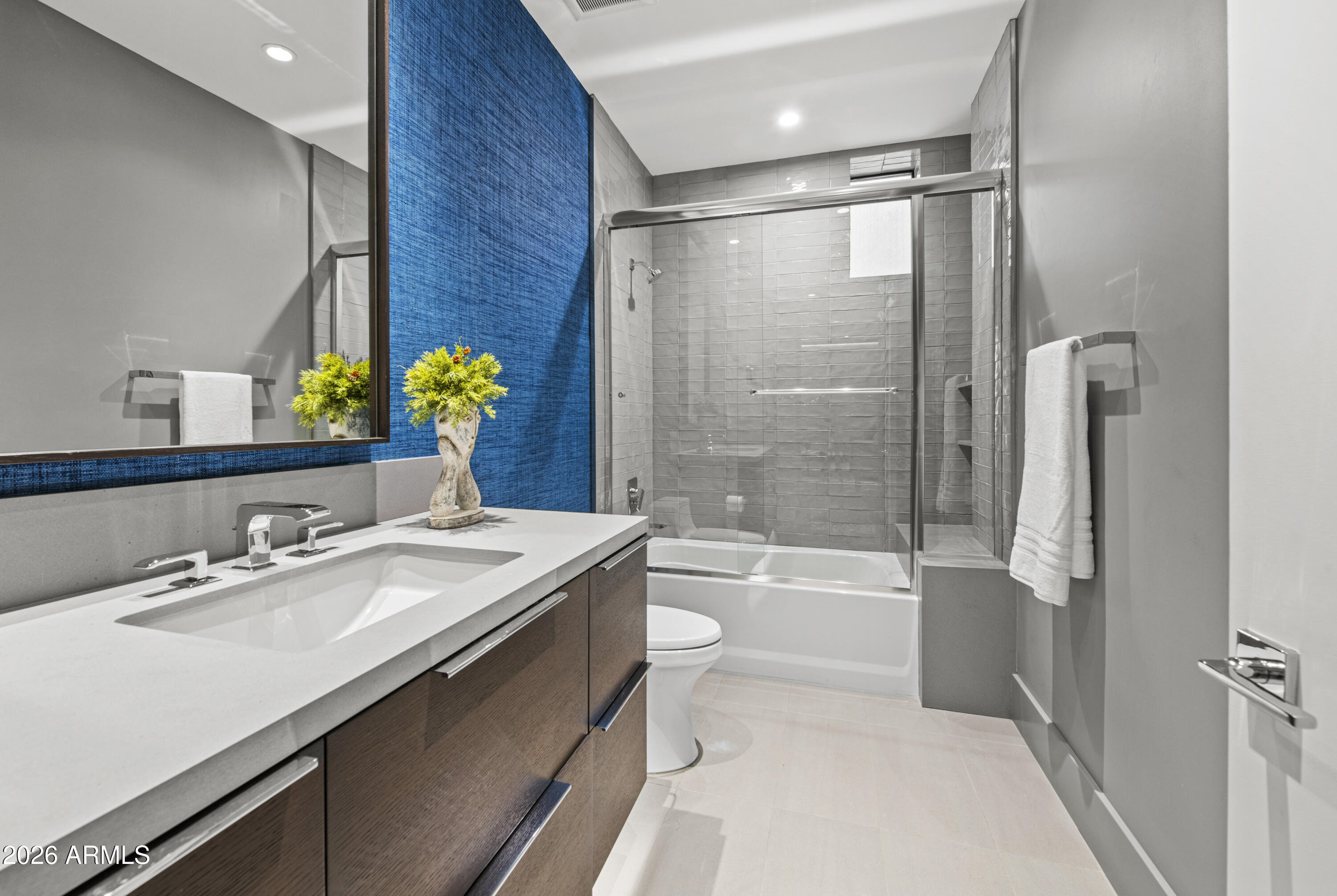 6982 East Joshua Tree Lane Paradise Valley, AZ 85253 - Photo 26 of 34 2nd Bathroom