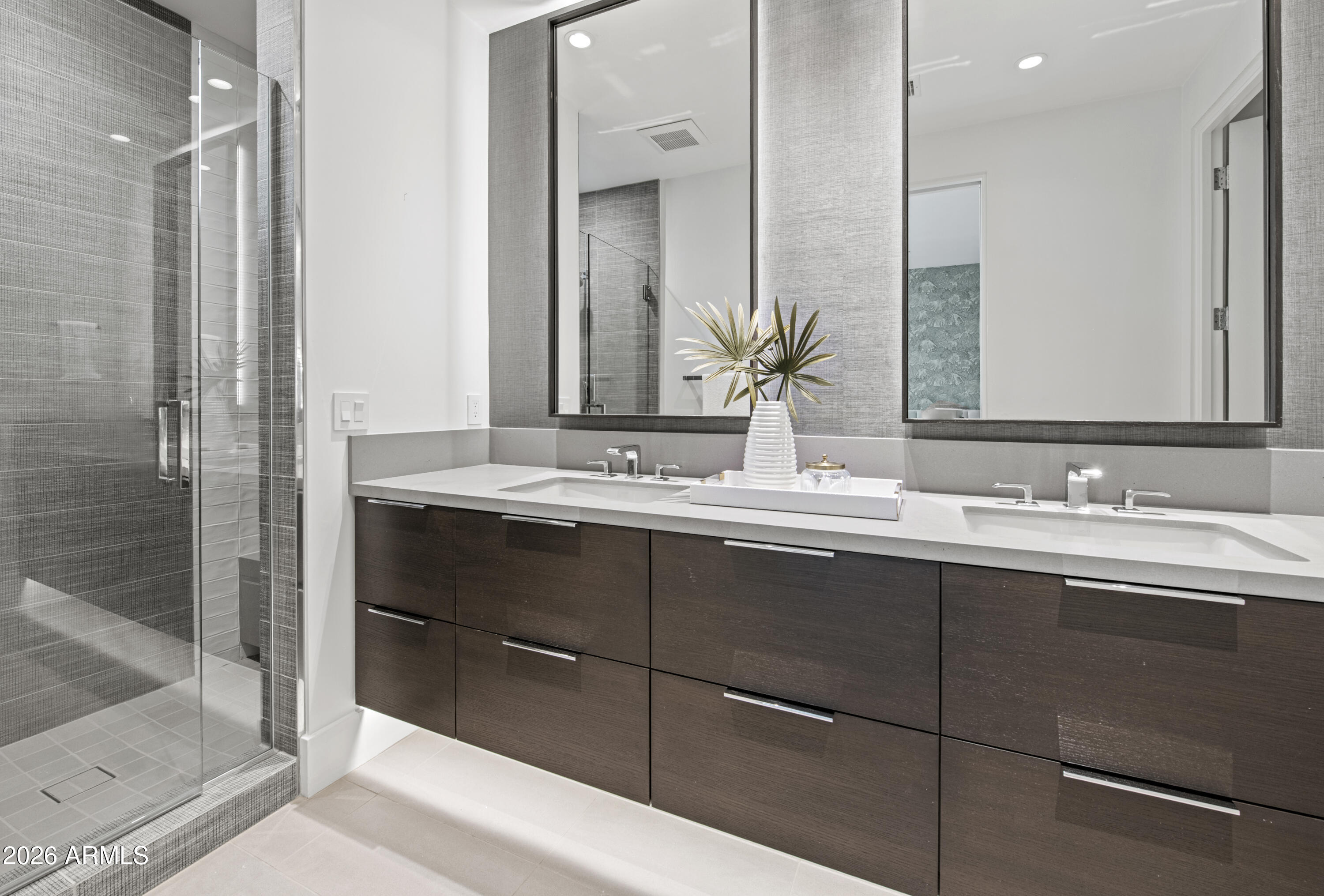 6982 East Joshua Tree Lane Paradise Valley, AZ 85253 - Photo 28 of 34 3rd Bathroom