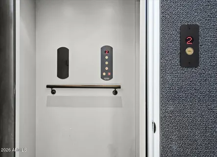 $5,450,000 | 6982 East Joshua Tree Lane, Paradise Valley, AZ 85253