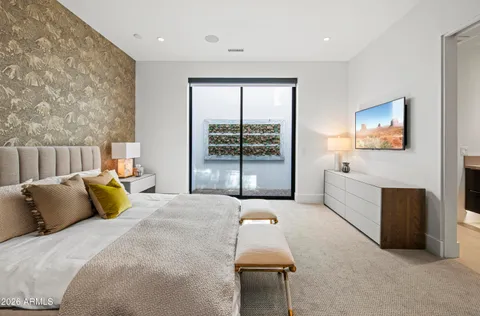 $5,000,000 | 6982 East Joshua Tree Lane, Paradise Valley, AZ 85253