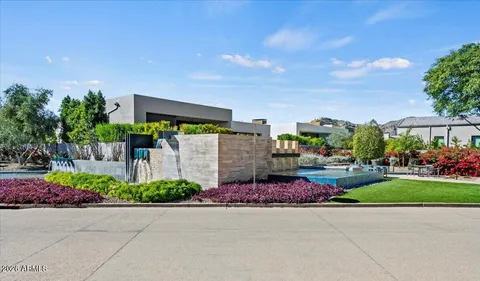 $5,450,000 | 6982 East Joshua Tree Lane, Paradise Valley, AZ 85253