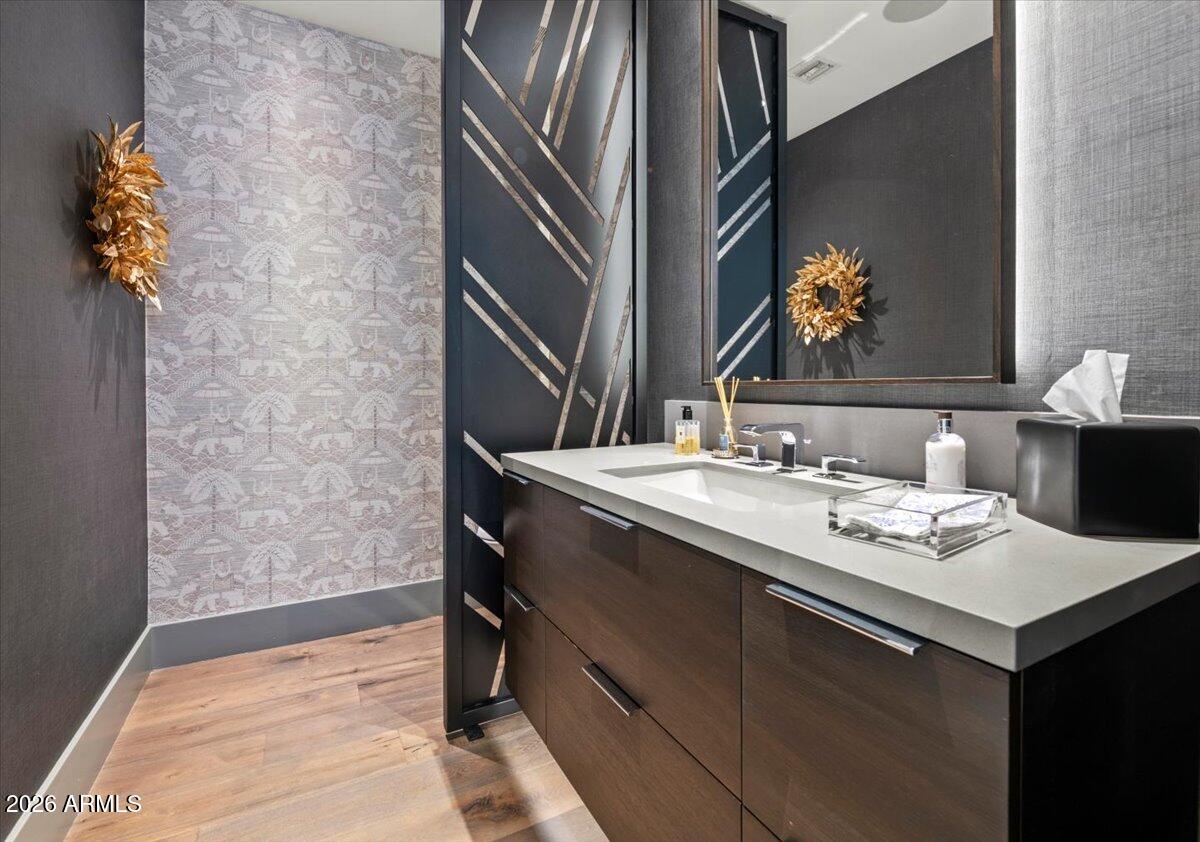 6982 East Joshua Tree Lane Paradise Valley, AZ 85253 - Photo 4 of 34 08-6982 E Joshua Tree Ln 04