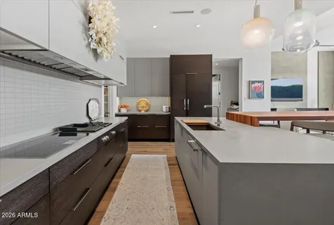 $5,450,000 | 6982 East Joshua Tree Lane, Paradise Valley, AZ 85253