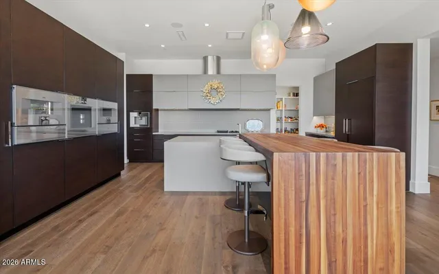 $5,890,000 | 6982 East Joshua Tree Lane, Paradise Valley, AZ 85253