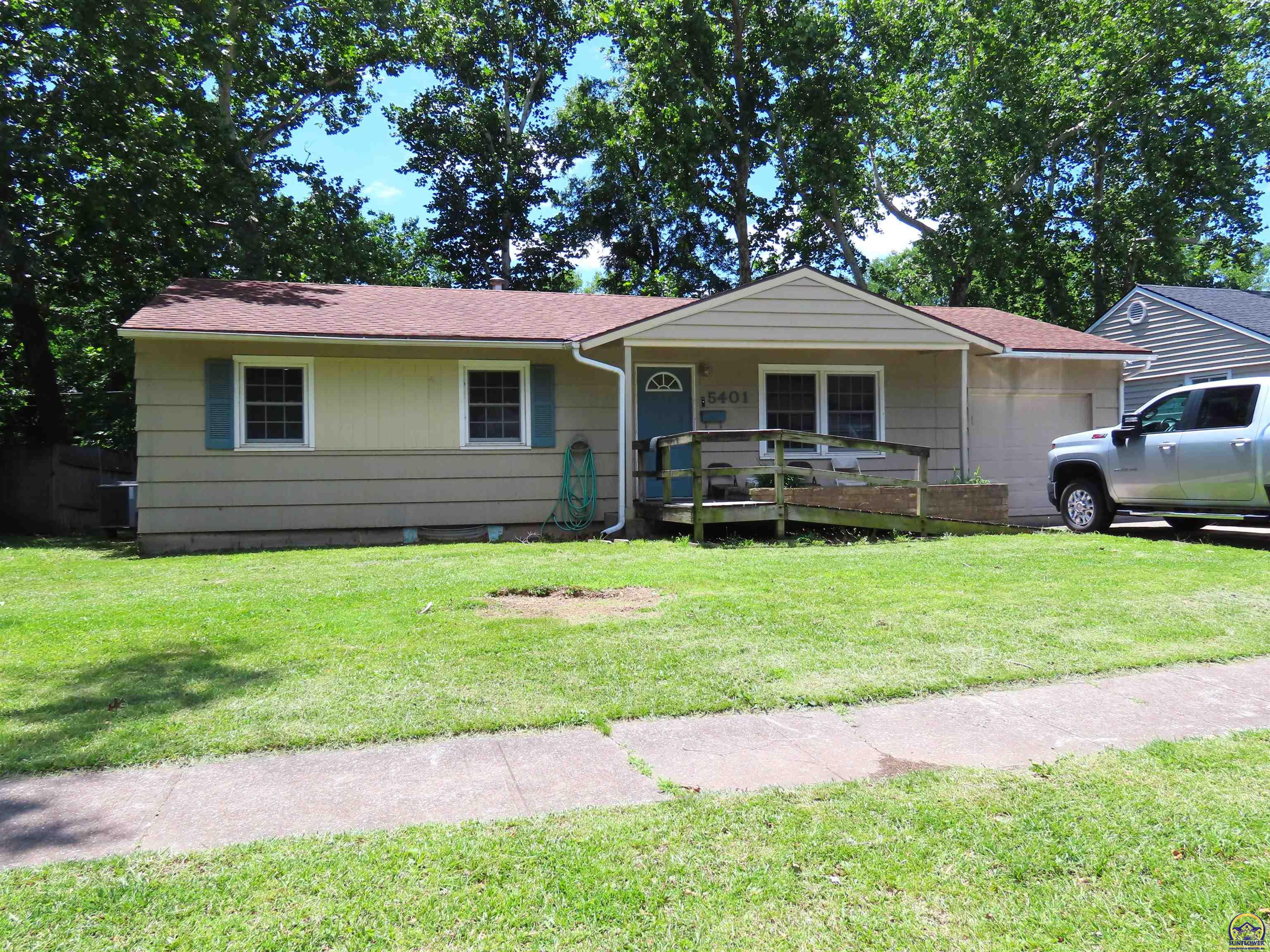 5401 Southwest 28th Street Topeka, KS 66614 - Photo 1 of 25