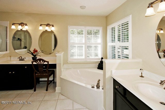 12761 Hunt Club Road North Jacksonville, FL 32224 - Photo 14 of 25 Master Bath