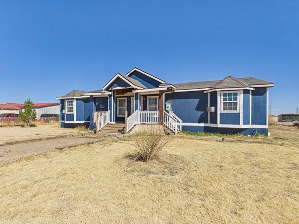 $250,000 | 209 Texas Street, Cactus, TX 79029