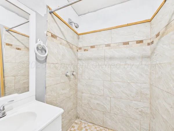$250,000 | 209 Texas Street, Cactus, TX 79029
